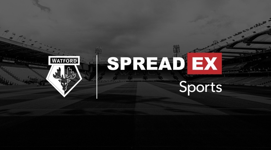 英伟达 2025 财年 Q4 营收 393.31 亿美元，超出市场预期的 380.45 亿美元，上年同期为 221 亿美元。