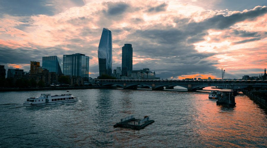 美元/日元下行压力加剧